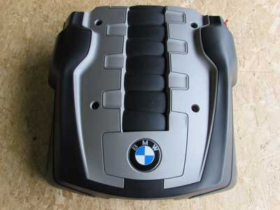 BMW 4.8L V8 Engine Cover 11617535151 550i 650i 750i E60 E63 E65
